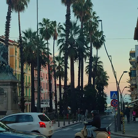 Lägenhet Bella Riviera